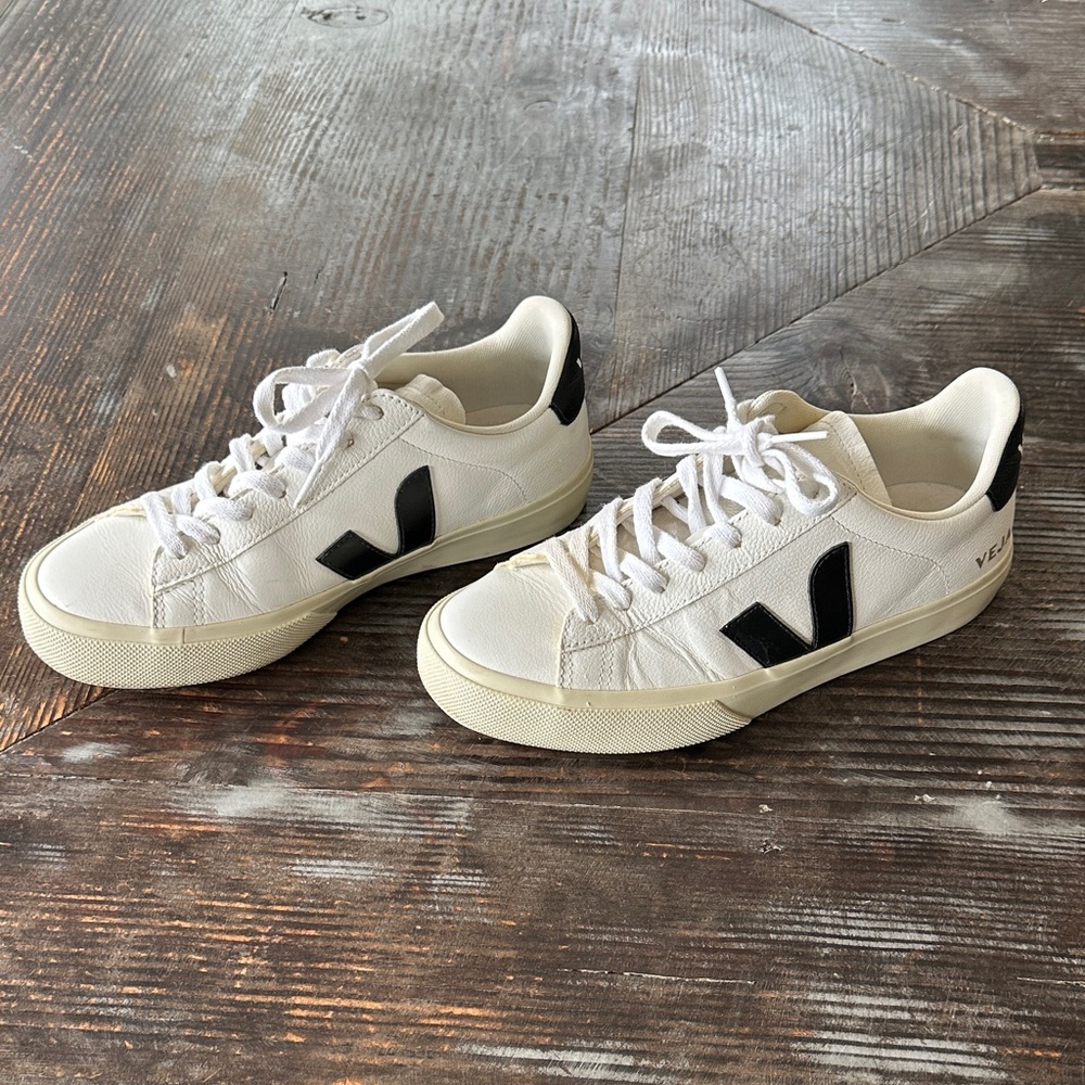 Veja Cream and Black Casual Sneakers
